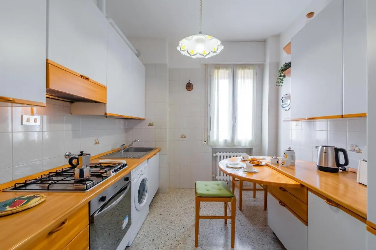 Ospedale Sant'Orsola Pizzardi White Apartment Bolonya