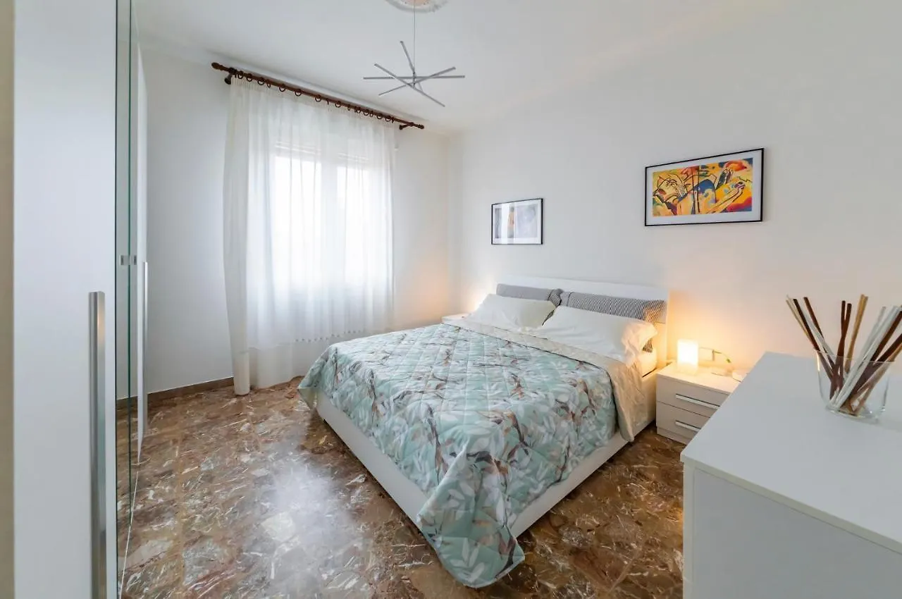 Ospedale Sant'Orsola Pizzardi White Apartment Bologna Italia